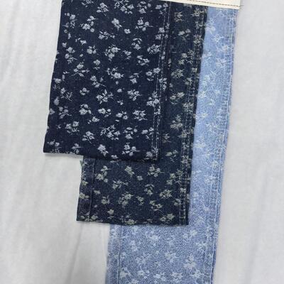kaufen Blumen-Jacquard-Denim-Stoff 10oz mittleres Gewicht 10S für Damenjeans auf Lager Online-Herstellung